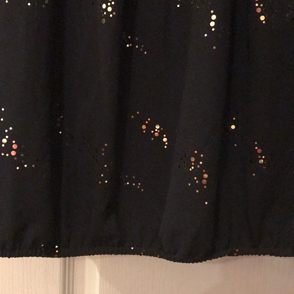 Elegant Sparkling New York Collection Blouse - Picture 4 of 8